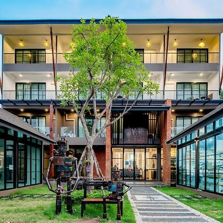 Momo Hotel Чиангмай Экстерьер фото
